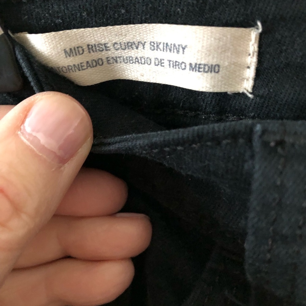Universal Thread Black Denim Curvy Skinny Mid Rise Jeans - Picture 5 of 5